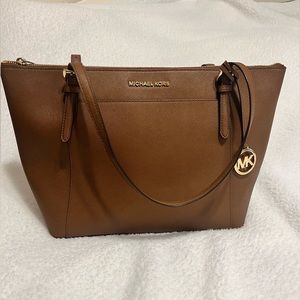 Michael Kors Shoulder Bag